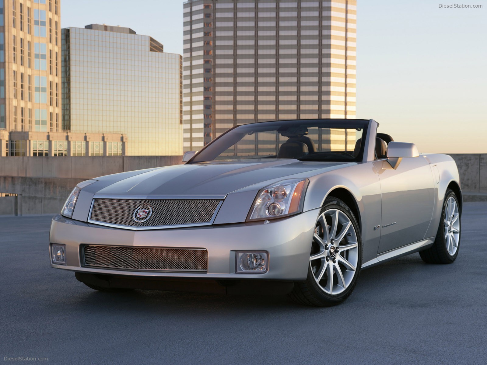 Cadillac XLR V